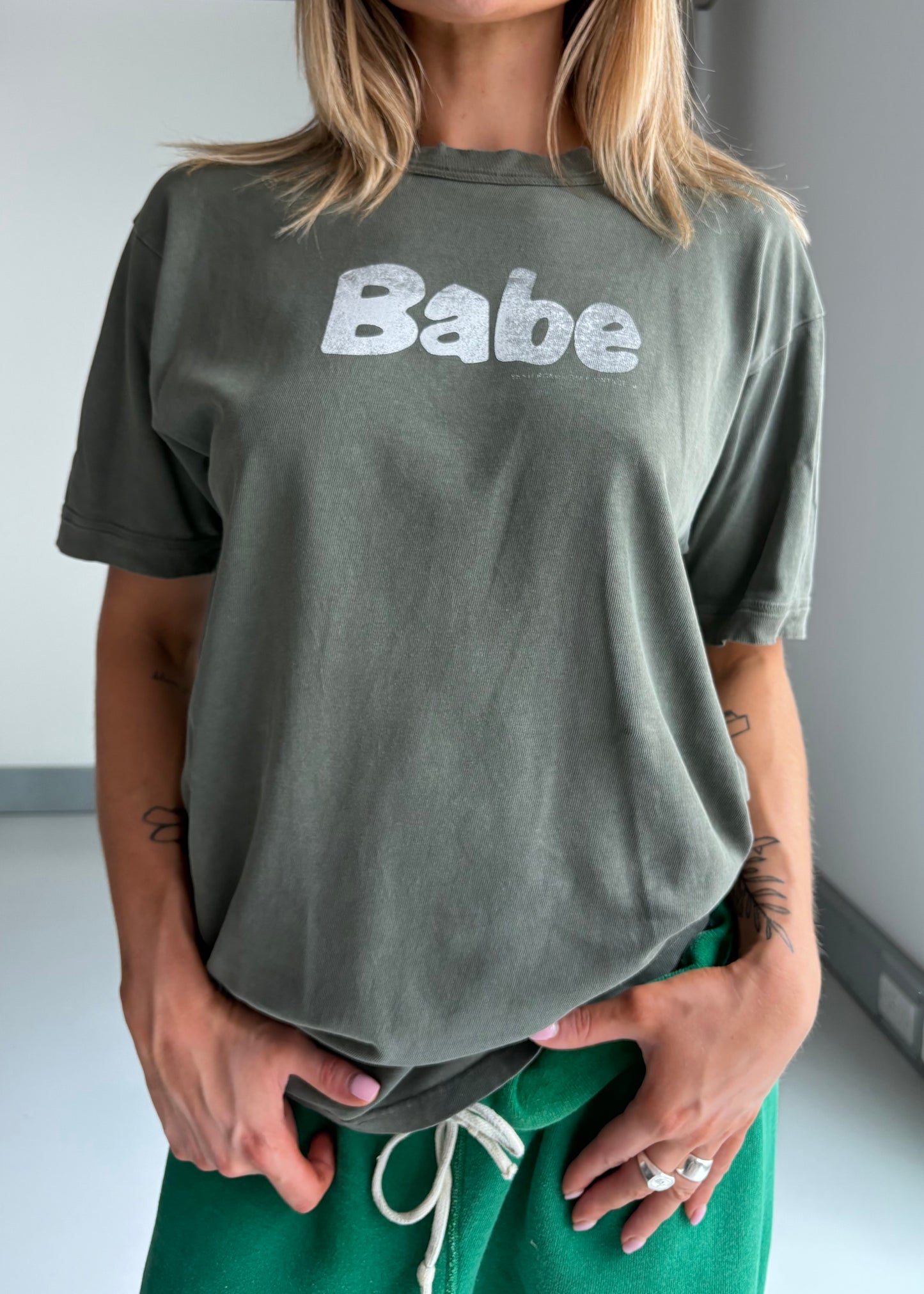 Babe tee