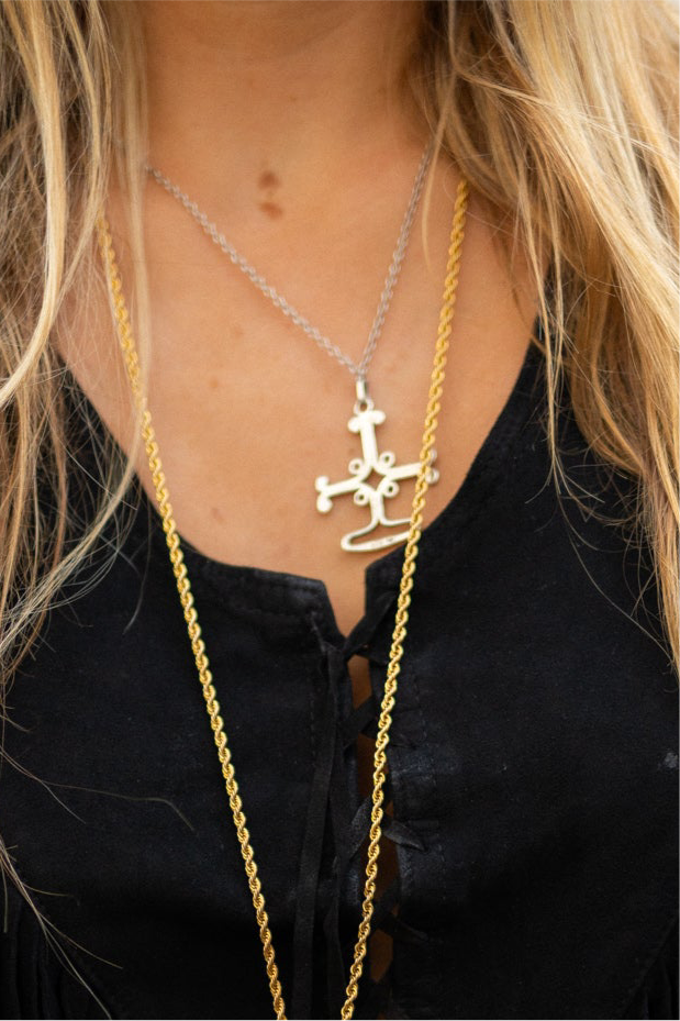 70s PENDANT ON CHAIN