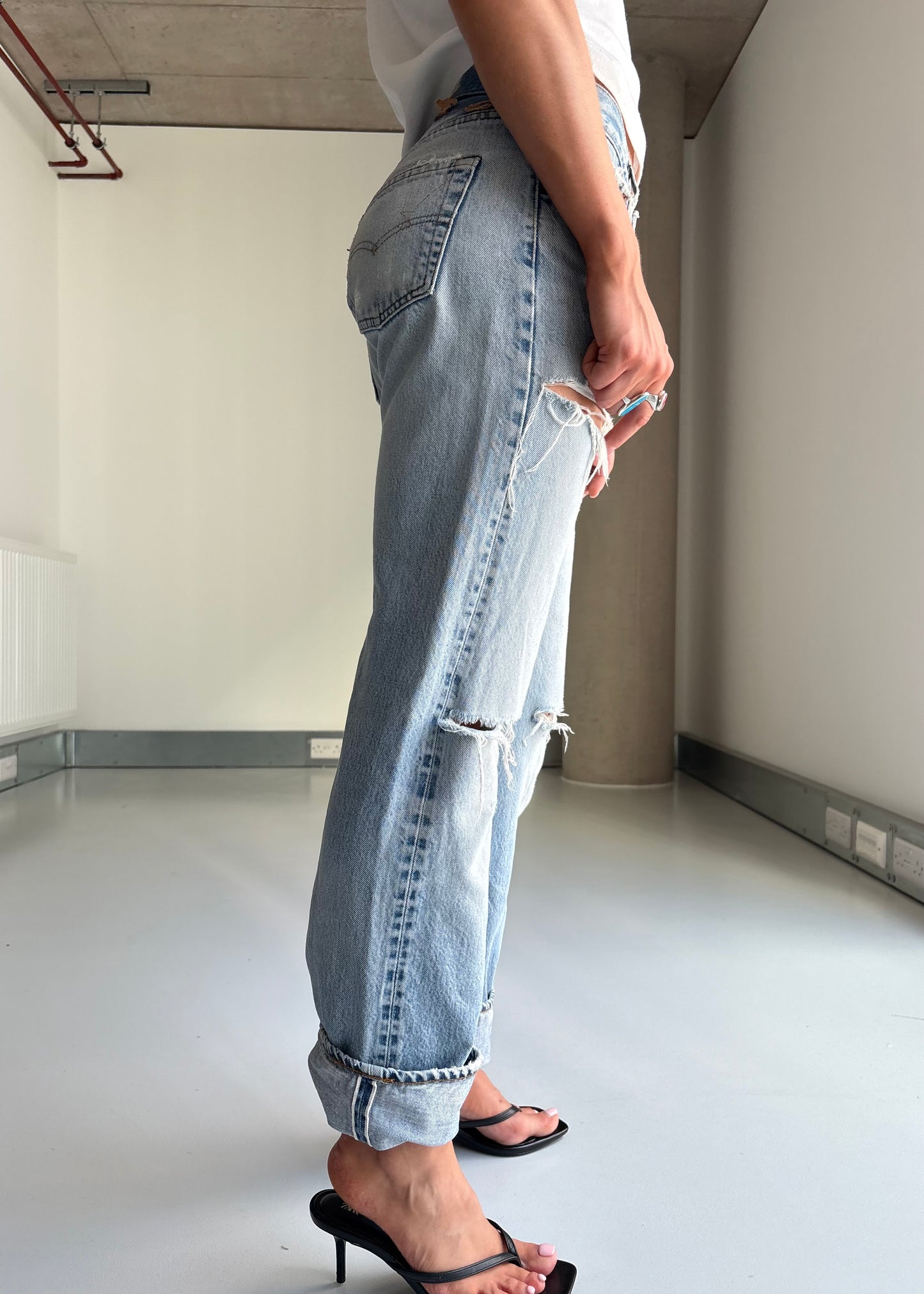 80S DISTRESSSED SELVEDGE LEVIS