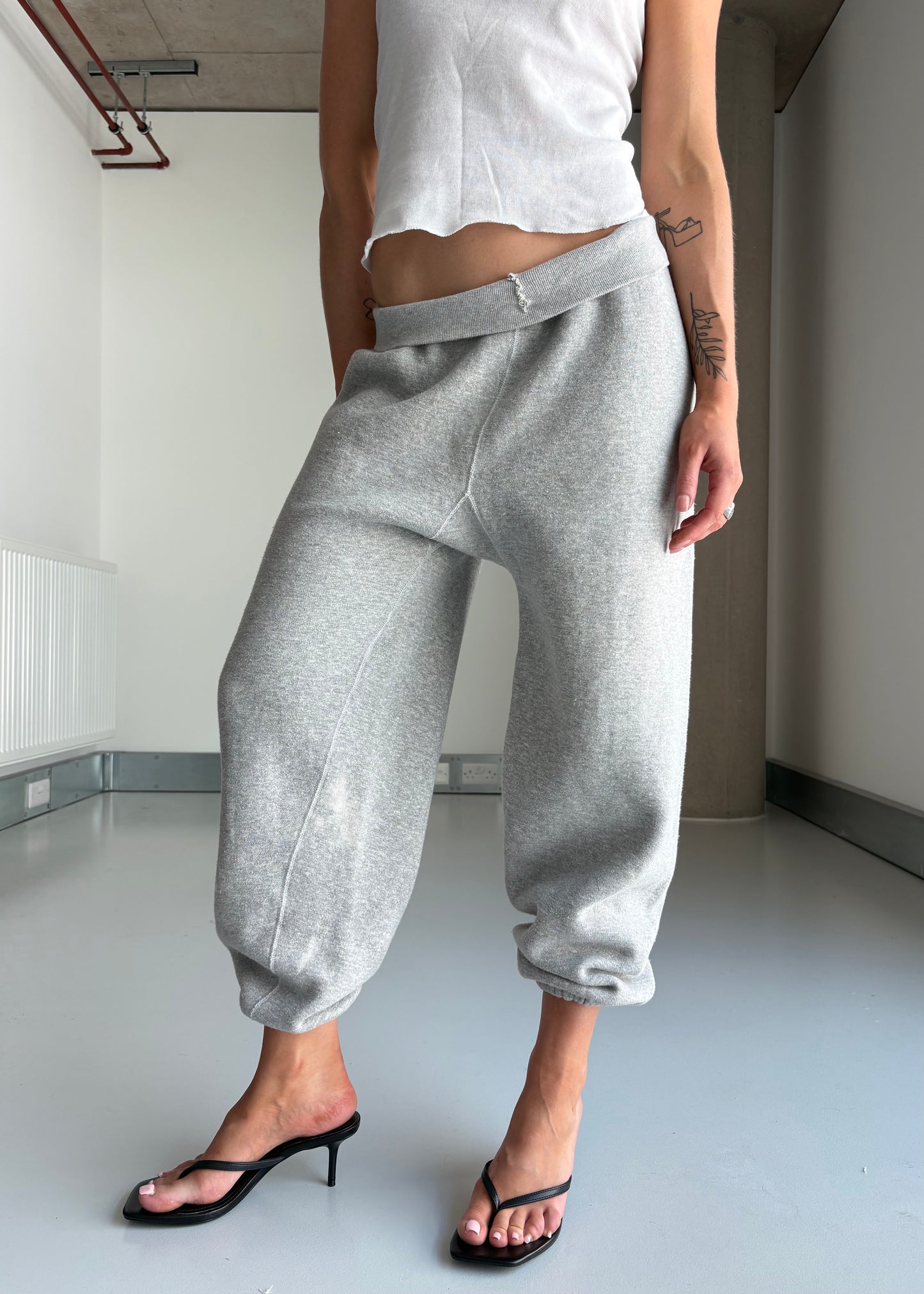 60S GREY SWEATPANTS