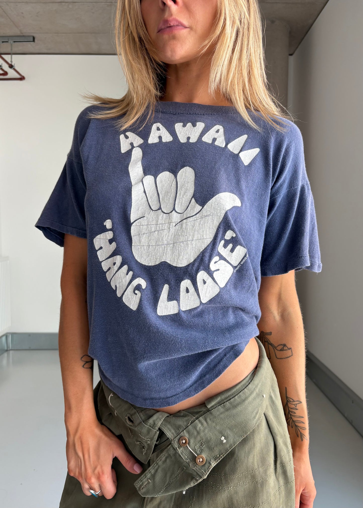 70S HANG LOOSE TEE