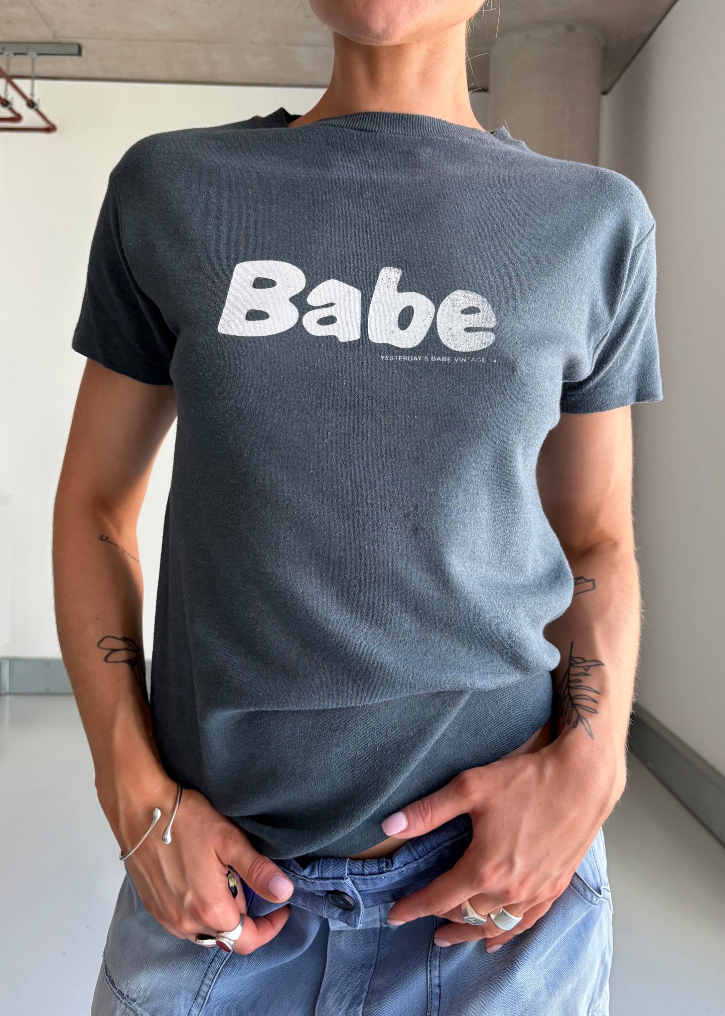 BABE TEE