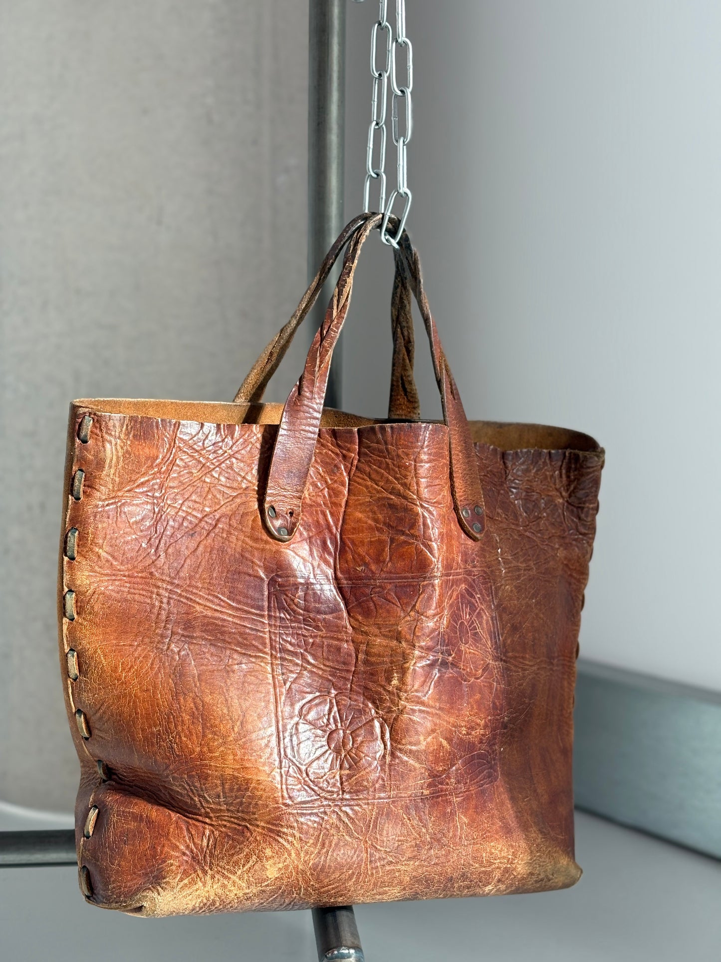 60s HIPPIE LEATHER BUCKET BAG