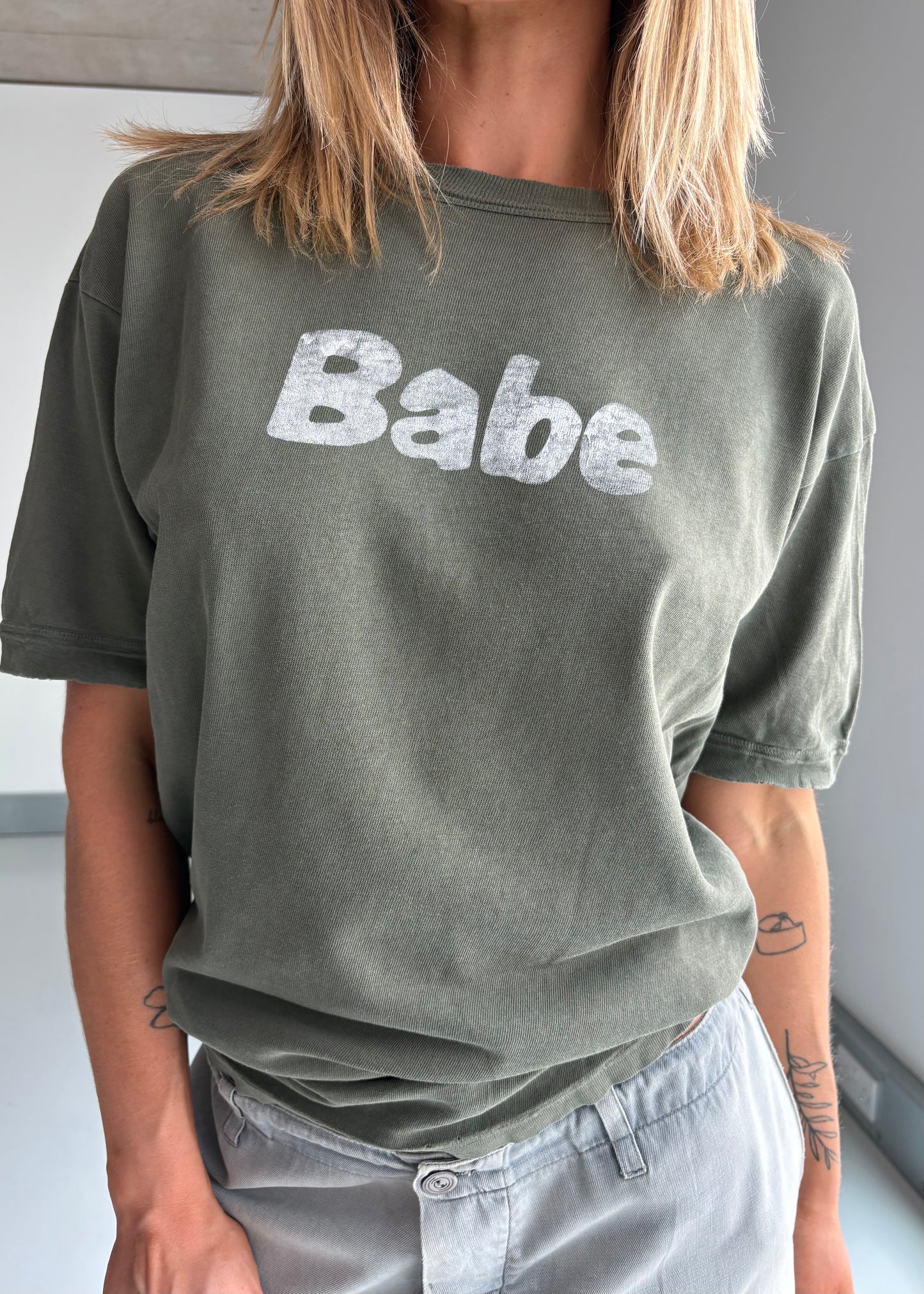 Babe tee