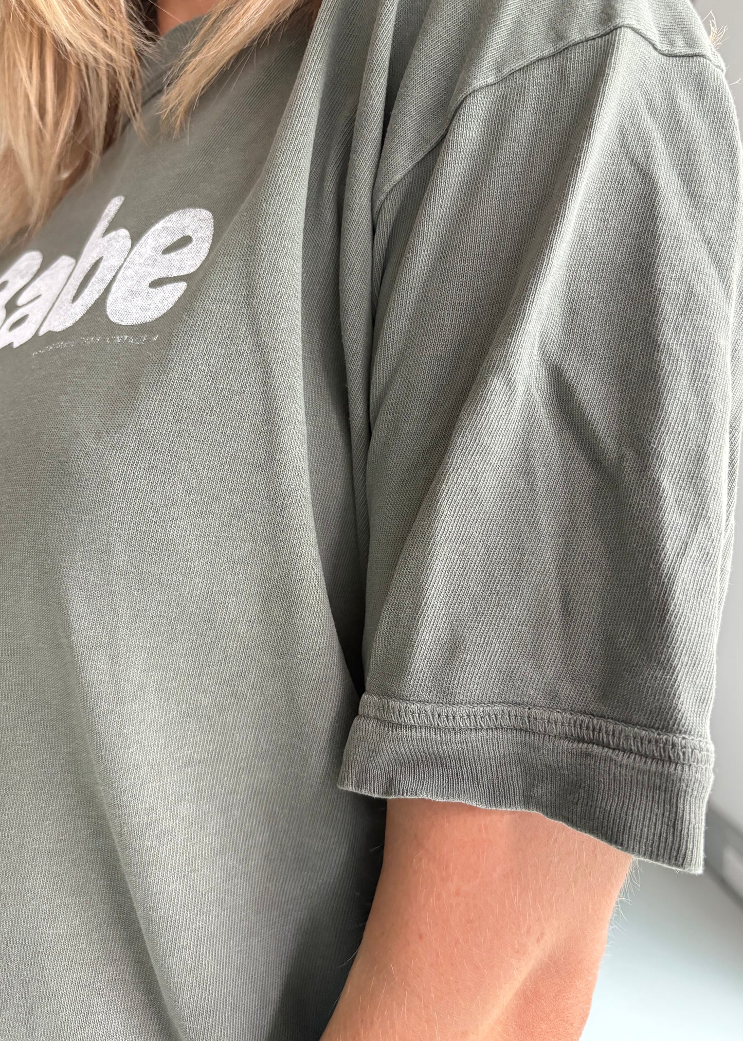 Babe tee