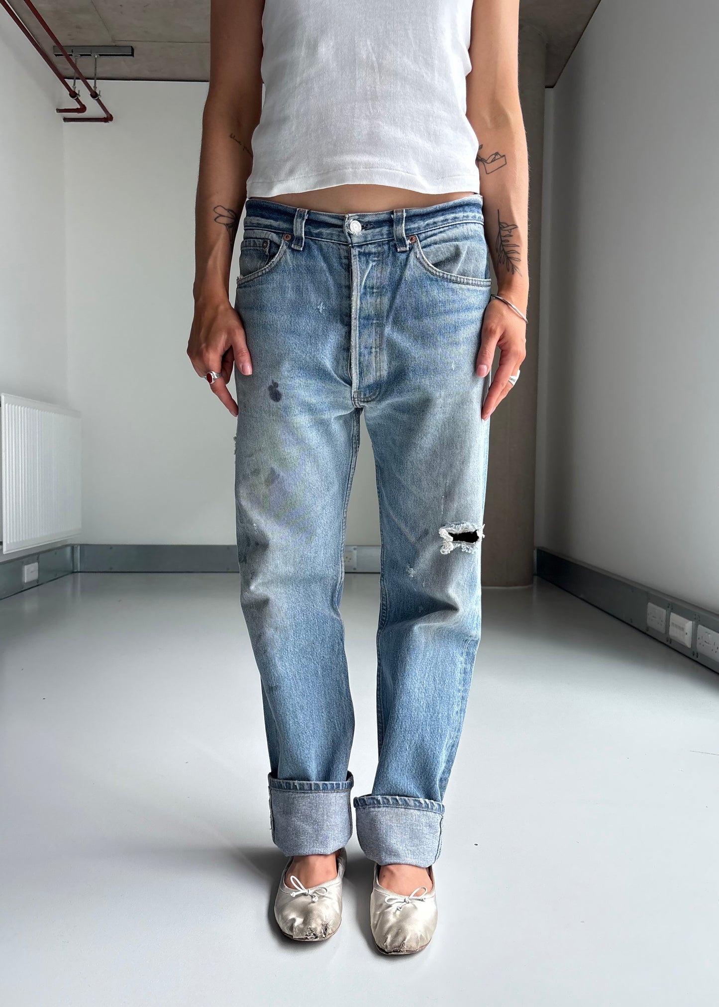 80S THRASHED LEVIS