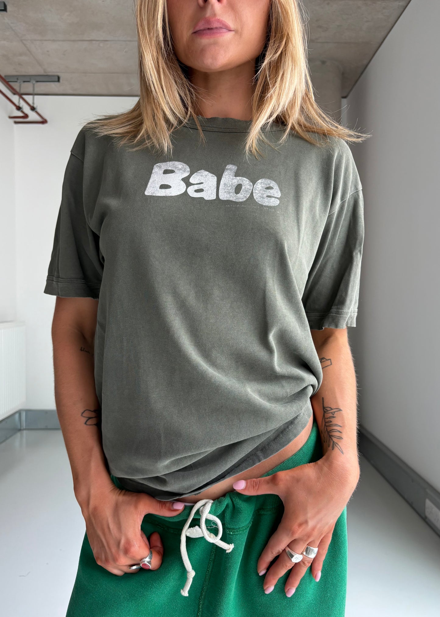 Babe tee